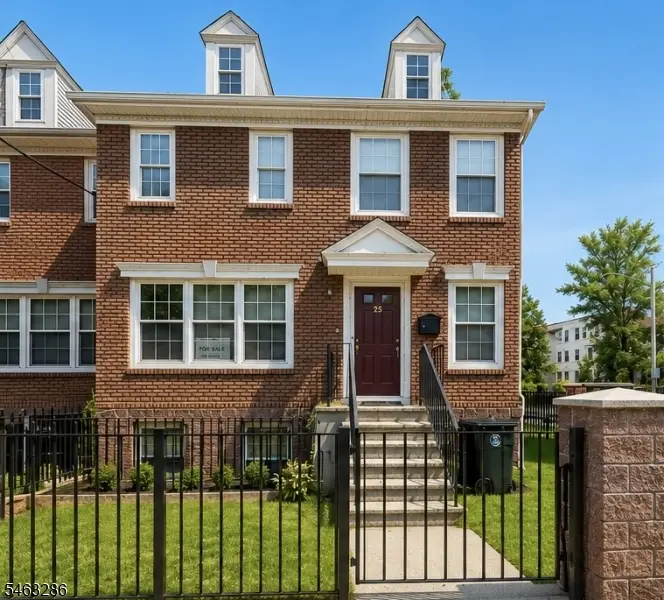25 Holland St, Newark, NJ 07103 - #1