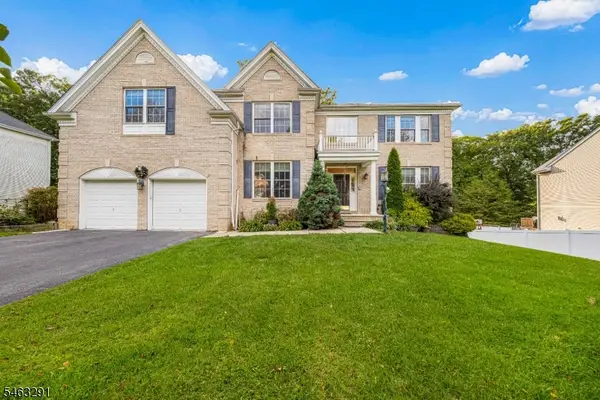 9 Red Maple Ln, Mount Olive Twp., NJ 07836