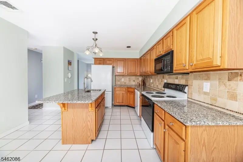 17 Bailey Dr, Glenwood, NJ 07418 - #3