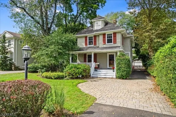 140 John St, Ridgewood Village, NJ 07450