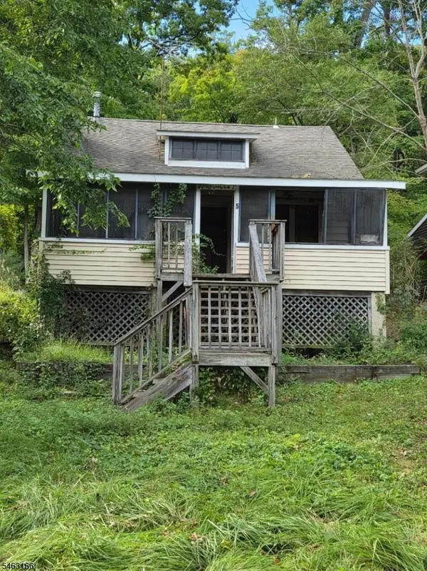 5 Shadowy Ln, West Milford Twp., NJ 07480