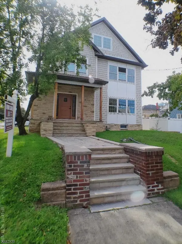 852 Park Ave, Elizabeth City, NJ 07208