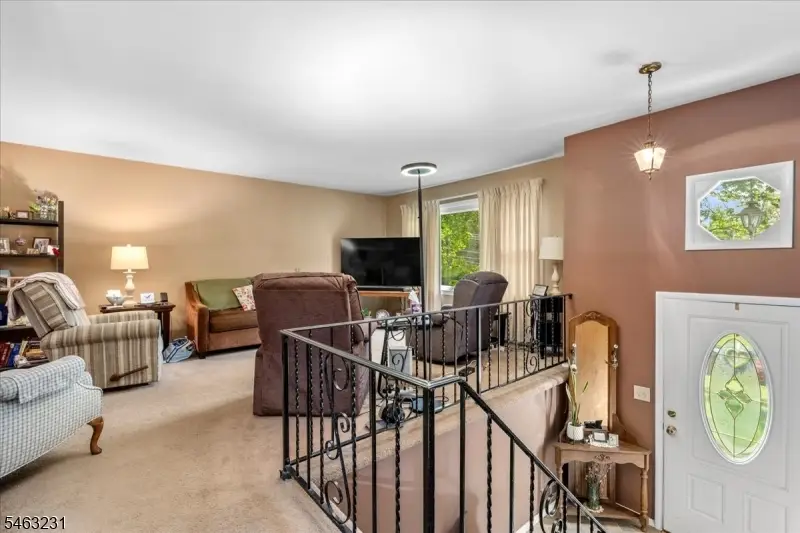 75 Fawn Ridge Dr, Millington, NJ 07946 - #2
