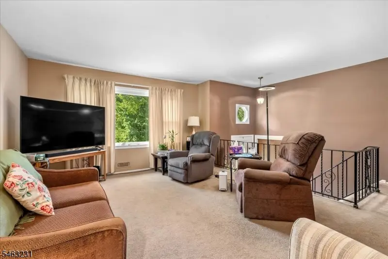 75 Fawn Ridge Dr, Millington, NJ 07946 - #3
