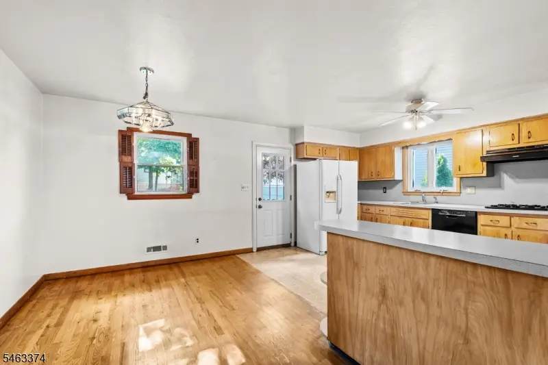 78 Garden St, Wood Ridge, NJ 07075 - #3