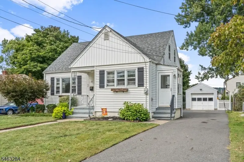 151 Harris Ave, Middlesex, NJ 08846 - #2