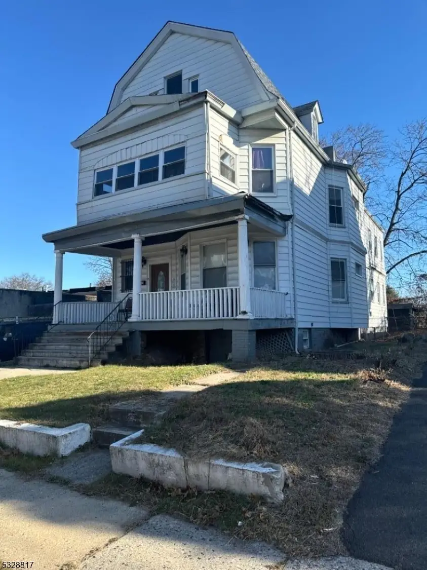 2 Hawthorne Pl, East Orange, NJ 07018 - #2