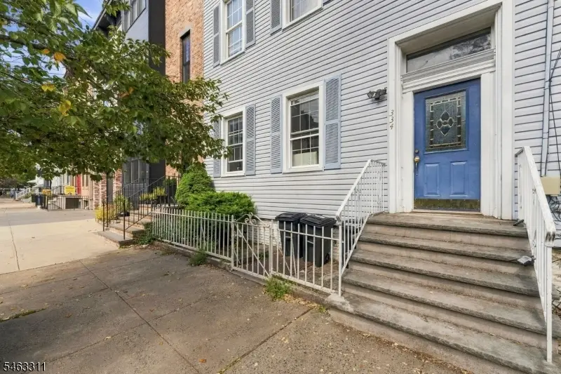 334 Pavonia Ave #1, Jersey City, NJ 07302 - #2