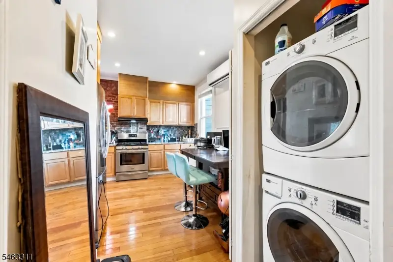 334 Pavonia Ave #1, Jersey City, NJ 07302 - #3