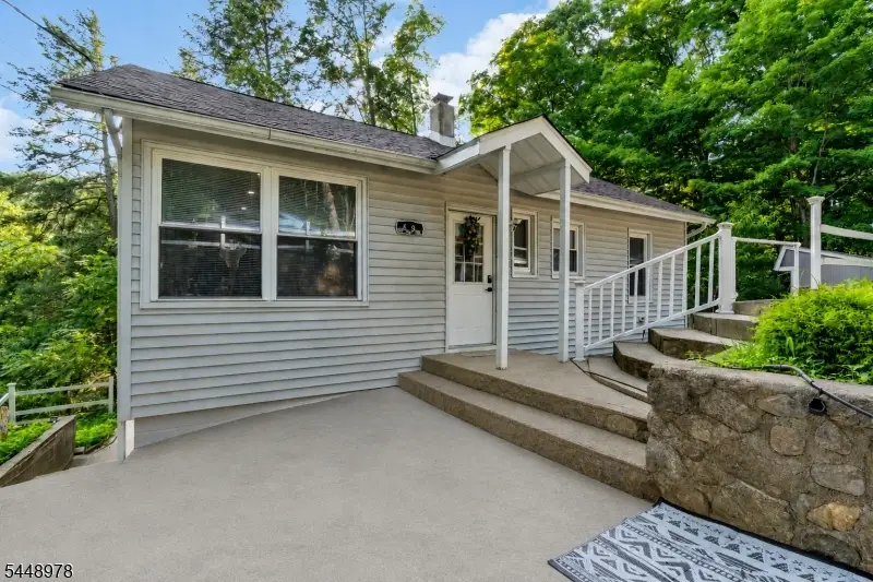 69 Roosevelt Ave, Jefferson, NJ 07438 - #1