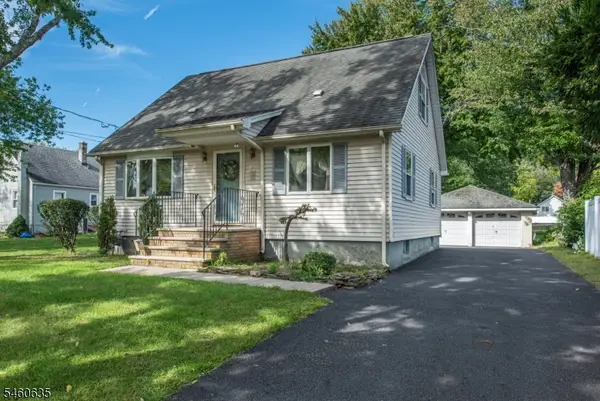 97 Van Dam Ave, Bloomingdale Boro, NJ 07403