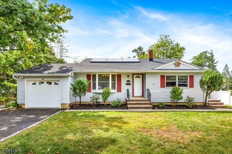 233 Henry Ct, North Plainfield, NJ 07060 - #2