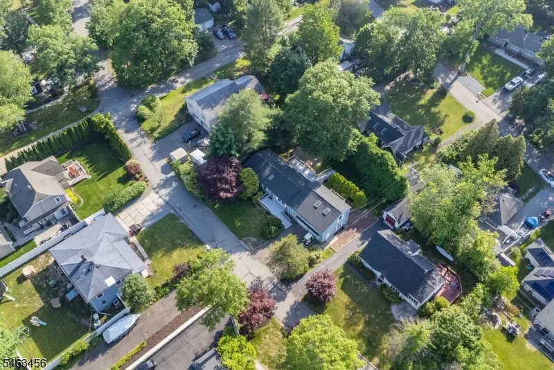 20 Wanaque Rd, Hewitt, NJ 07421 - #1