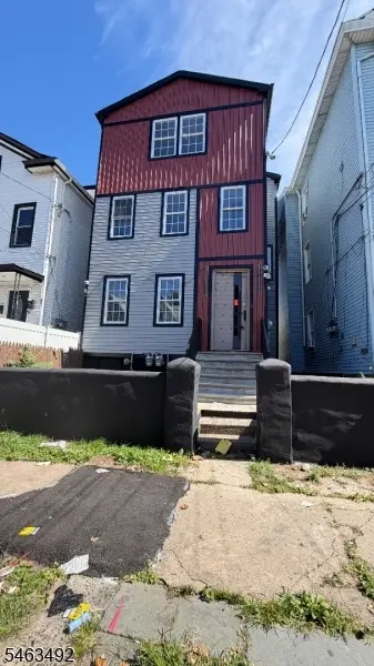 69 Mercer St, Paterson City, NJ 07524
