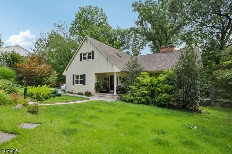 34 Forest Dr, Watchung, NJ 07069 - #2
