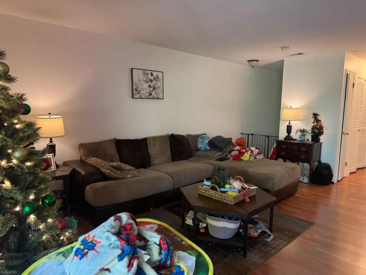 80 Wyndham Pl, Robbinsville Center, NJ 08691 - #1