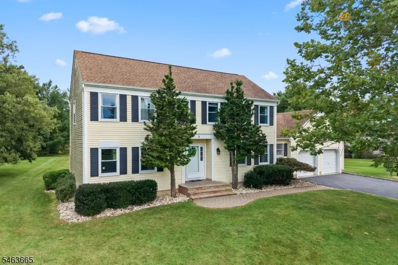 3 Joshua Dr, Blackwells Mills, NJ 08844 - #1