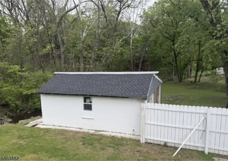 310 6th St, Belvidere, NJ 07823 - #3