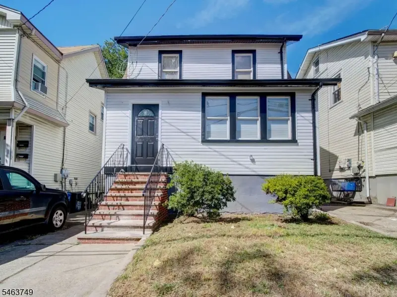 37 Philip Pl, Irvington, NJ 07111 - #1