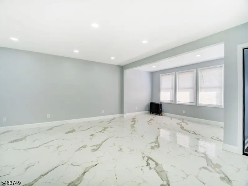 37 Philip Pl, Irvington, NJ 07111 - #3