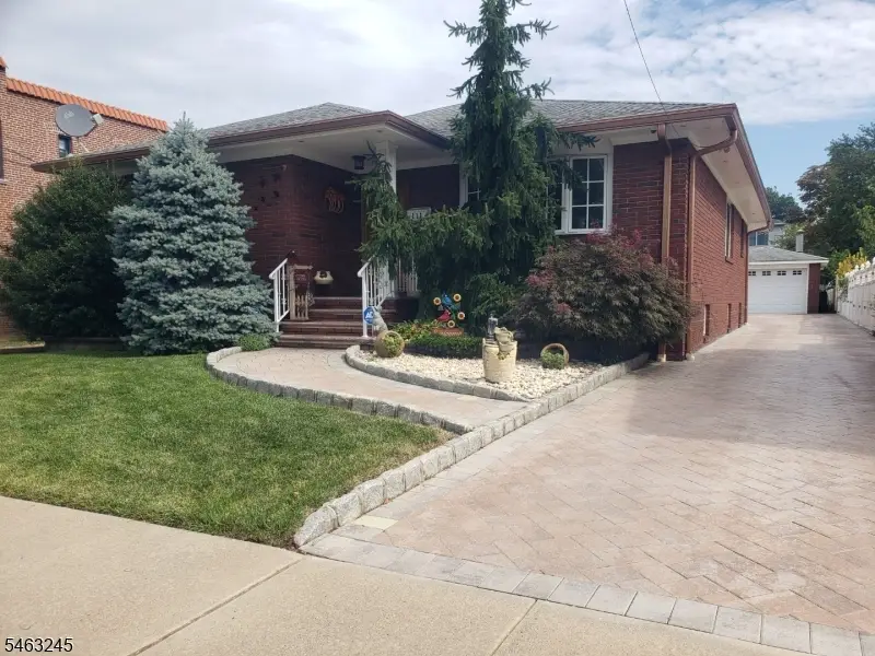 111 W Munsell Ave, Linden, NJ 07036 - #1
