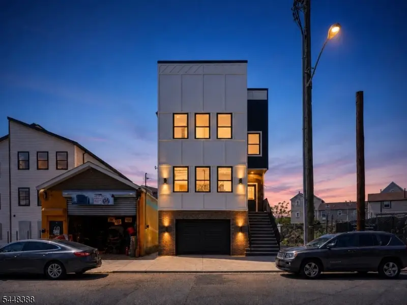 54 Pennsylvania Ave, Newark, NJ 07114 - #1