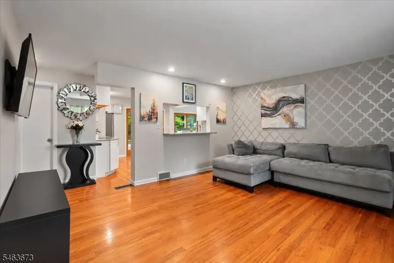 35 Deerfield Dr, West Orange, NJ 07052 - #3