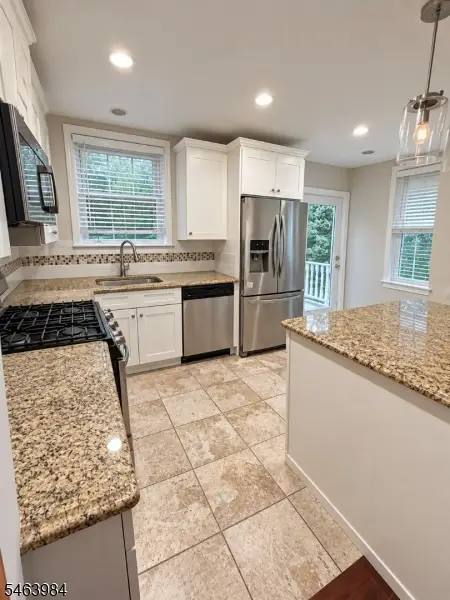 118 3rd St, Dunellen, NJ 08812 - #3
