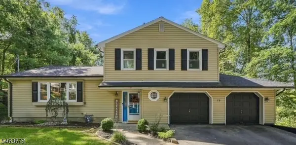 29 Camelot Dr, West Milford Twp., NJ 07480