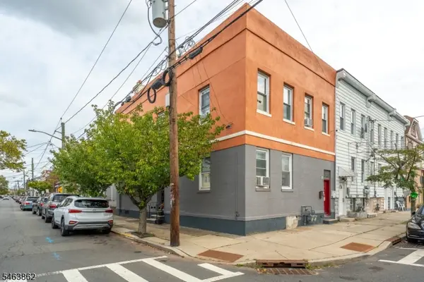 655 4th Ave, Elizabeth City, NJ 07202
