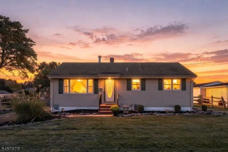 514 Harrison Ave, Manville, NJ 08835 - #1
