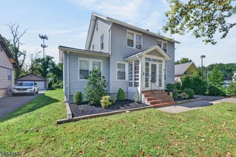 921 N Washington Ave, Dunellen, NJ 08812 - #2