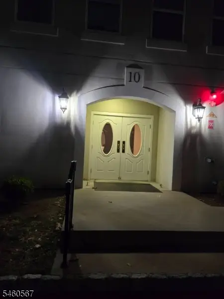 1008 Brittany #1008, Wayne, NJ 07470 - #3