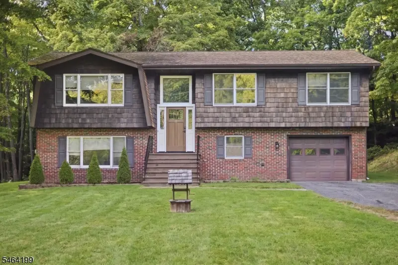 52 Lounsberry Hollow Rd, Vernon, NJ 07461 - #1