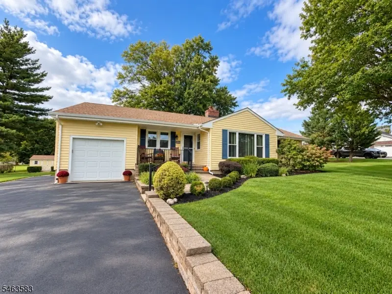 18 School Rd, Whitehouse Station, NJ 08889 - #1