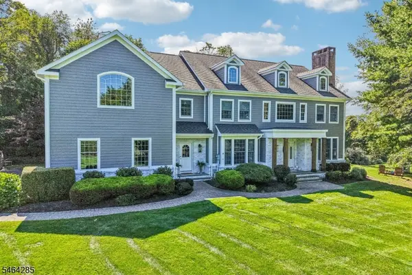 5 Chesterfield Dr, Chester Twp., NJ 07930