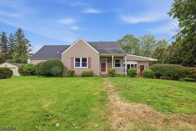 200 Stelko Ave, Lopatcong, NJ 08865 - #1