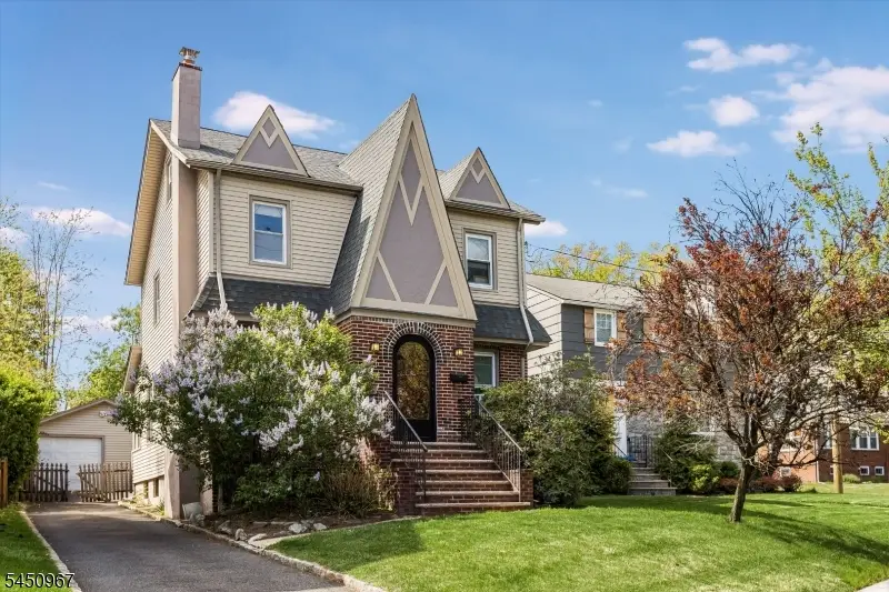 81 Boyden Ave, Maplewood, NJ 07040 - #1