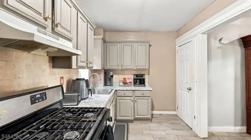12 Church Pl, East Orange, NJ 07017 - #2