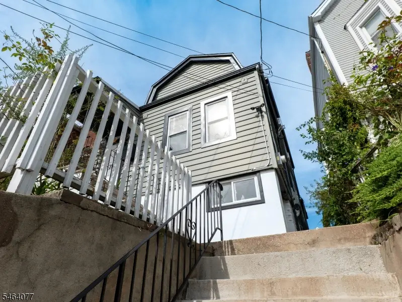 357 Ridgewood Ave, Newark, NJ 07112 - #1