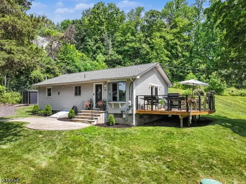15 Phlox Ter, Vernon Valley, NJ 07418 - #1