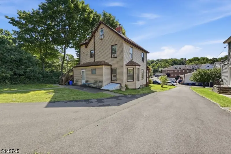 60 Martin Rd, Verona, NJ 07044 - #3