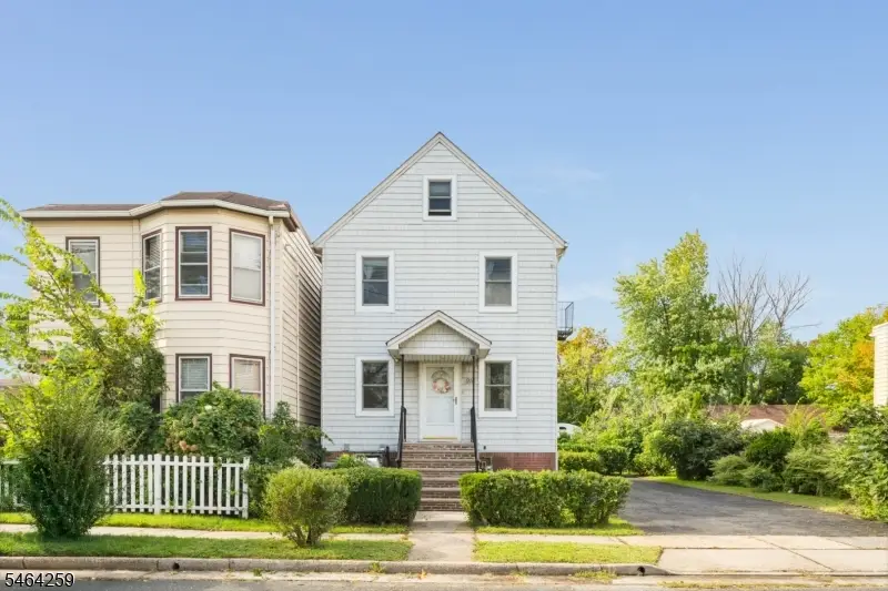 914 Woodlawn Ave, Linden, NJ 07036 - #1