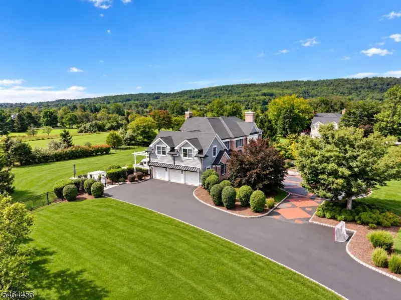 6 Fairway Dr, Readington, NJ 08889 - #2