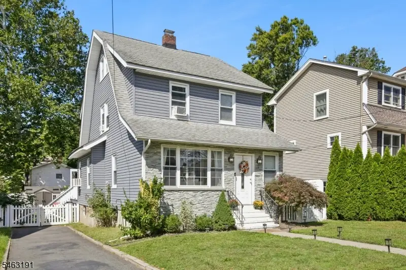 17 Weston St, Nutley, NJ 07110 - #2
