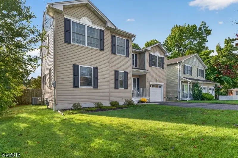 587 Greenbrook Rd, North Plainfield, NJ 07063 - #2