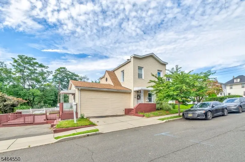 28 Butler St, Clifton, NJ 07011 - #1
