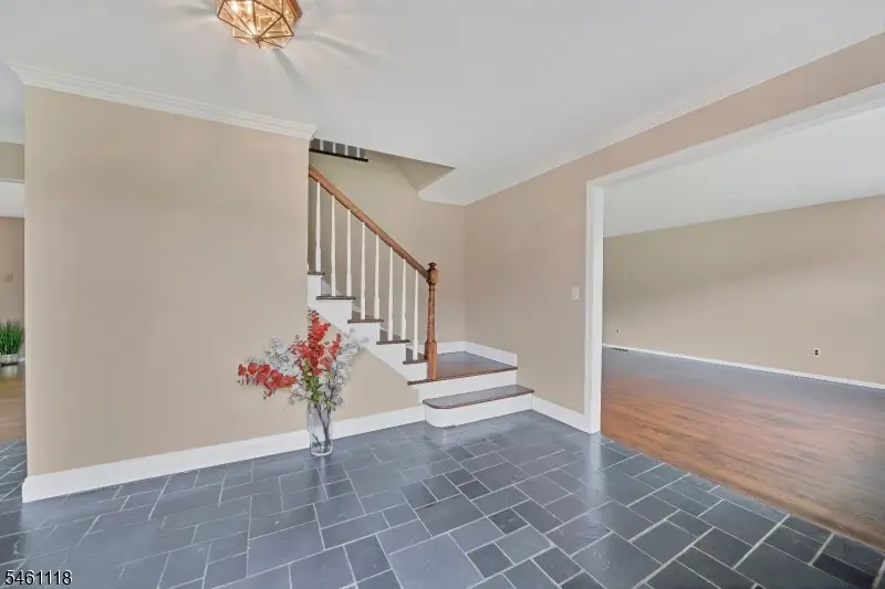5 Fleming Ct, Washington, NJ 07853 - #3