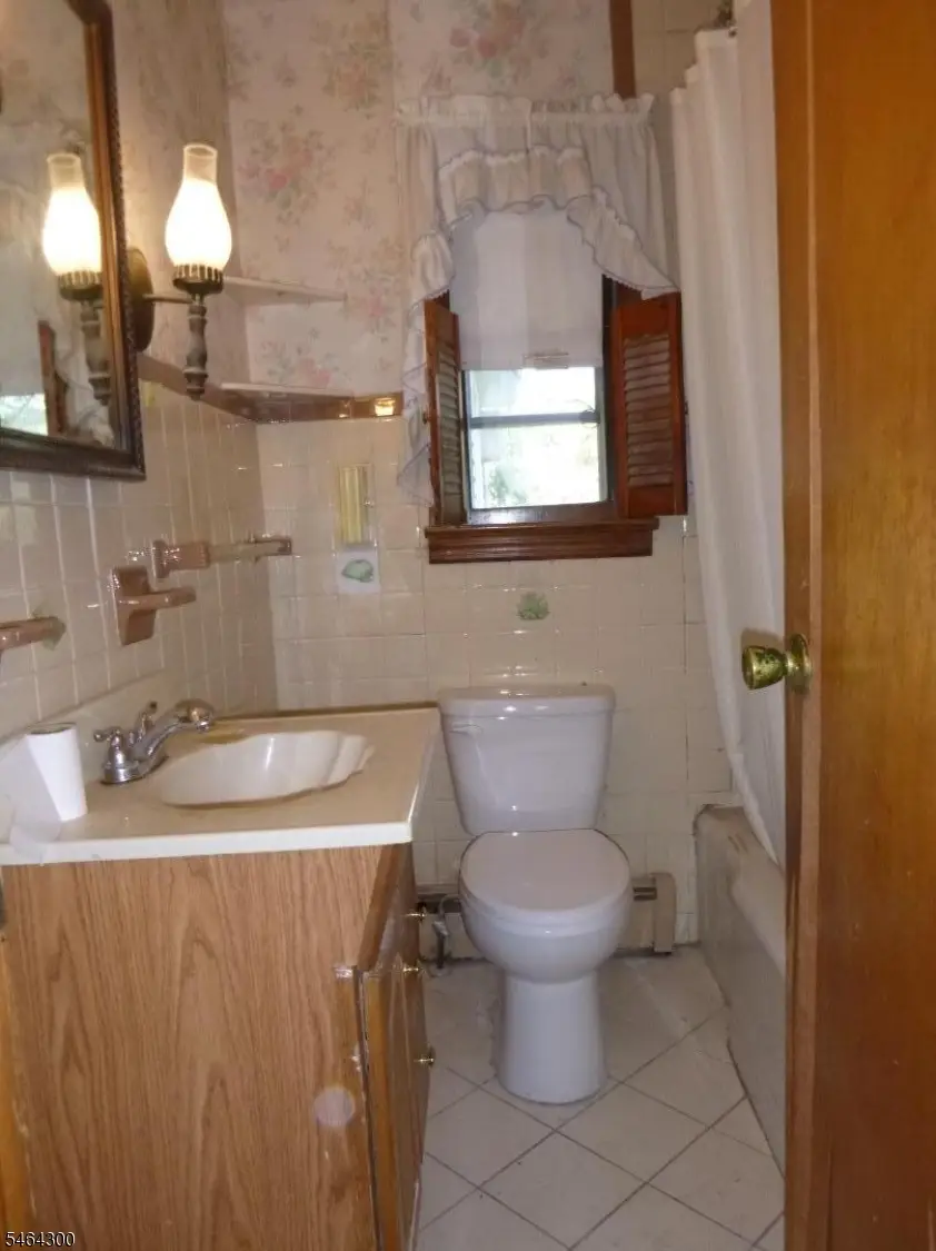 13 White Oak Dr, Lodi, NJ 07644 - #2