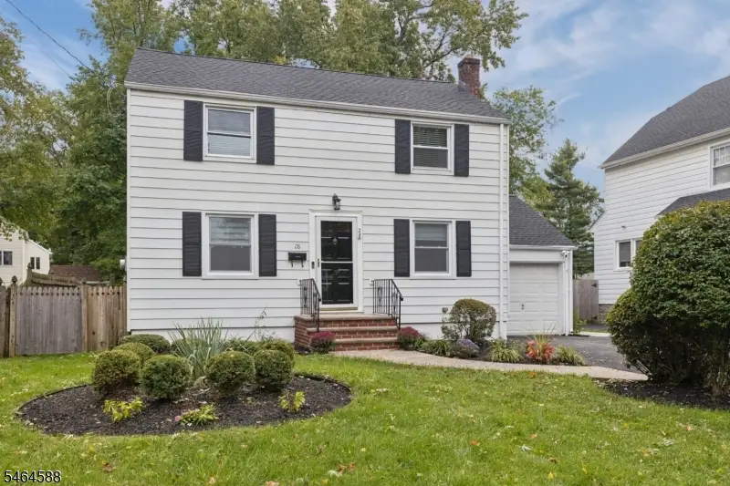 28 Laurel Pl, Fanwood, NJ 07023 - #1